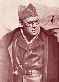 Después de pasar por marruecos, estudió estado mayor y volvió a la academia de toledo como profesor. Vicente Rojo Lluch Wikipedia