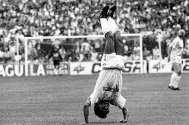 Watch the top 10 goals of hugo sanchez | the18. La Historia De La Chilena Y Un Tal Hugo Sanchez