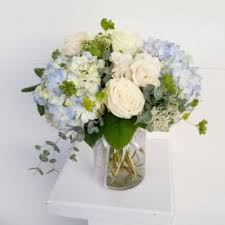 Online floral catalog view our flower collections and select your purchase using. Send Sympathy And Funeral Flowers Phoenix Az Flower Delivery Bloomnation