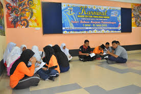 Lu org pernah masuk bilik kebal?haha Jabatanbahasastar Jabatan Bahasa Smk Tunku Abdul Rahman Page 2
