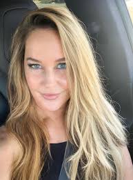 Art as therapy for coping with adversity