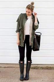 27 Stylish Outfits With Rain Boots That Really Make A Splash Cute Rainy Day Outfits Casual Winter Outfits Rainy Day Outfit