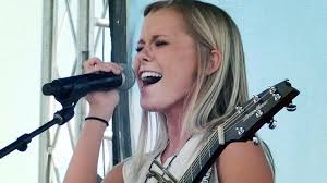 Teen singer Kaylor Cox to share stage with major acts at Oro Valley music  fest