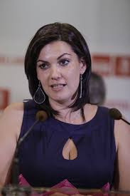 La alcaldesa mantiene su primera toma de contacto con la oposición