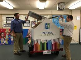 Mentor library cart doles out free pop-up books: (slideshow)