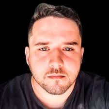 Rafael Avelar (@avelar1r)