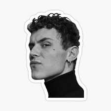 Samuel Aron's Instagram, Twitter & Facebook