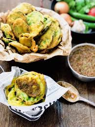 Les Beignets Que Tu Dois Absolument Acheter Quand Tu Vas Au Marche A L Ile Maurice Collaboration Avec Essent Recettes De Cuisine Beignet D Aubergine Cuisine