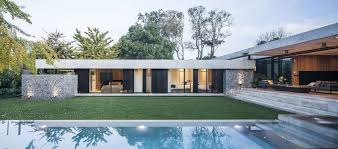 Galeria De Casa Bt Estudio Jorgelina Tortorici Arq 21 Architect House House Architecture House