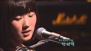 솜사탕 손에 핀 아이