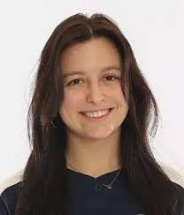 Kelly Troup's Instagram, Twitter & Facebook