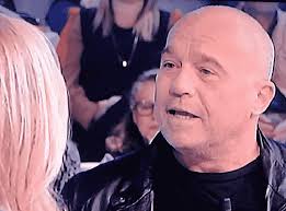 E intuiamo perché non appena cita la vita di vittorio alfieri scritta da esso. Claudio Amendola Irriconoscibile L Attore Senza Capelli Fan Preoccupati Per La Sua Salute Lettoquotidiano It