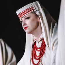 W dniach 5–18 września mieliśmy zaszczyt reprezentować nasz kraj na  festiwalu w samym sercu Meksyku. 🇲🇽💃 Był to niezwykły czas, pełen  emocji, występów i niezapomnianych chwil. Z dumą zaprezentowaliśmy polski  folklor, a