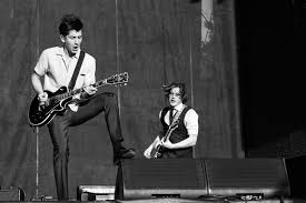 All proceeds will go direct to war child uk. High Quality Arctic Monkeys Wallpaper 2000x1331 Wallpaper Teahub Io