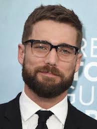 Dustin Milligan's Instagram, Twitter & Facebook