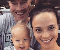 Barry hall's partner lauren brant has spoken out against the criticism directed at the afl great after he was sacked by triple m. Woman S Day Is Baby Number Two On The Way For Lauren Brant And Afl Legend Barry Hall Lauren Hints The Couple Are Ready To Welcome A Brother Or Sister For Baby