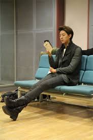 Cnblue S Jungshin Receives Attention For His Very Long Legs Cnblue Lee Jung Kang Min Hyuk