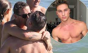 Talking about the start of his romance with roberts, sheridan has told how he felt he came on too strongly, and realised he needed to slow down and give him some space around christmas time. Hugh Sheridan Is Revealed To Be Dating Tiktok Star Kurt Roberts Daily Mail Online