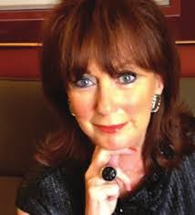 Doris Muniz's Instagram, Twitter & Facebook