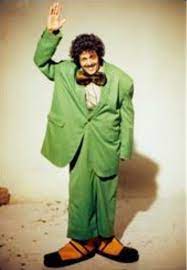 وتوفي سمير غانم في 20 مايو الماضي، بعد تدهور حالته الصحية، إثر إصابته بمضاعفات فيروس كورونا، ما أدى إلى نقله إلى المستشفى، وبعدها ثبتت سلبية المسحة الخاصة به، لكنه بعد ذلك. íŠ¸ìœ„í„°ì˜ ÙØ·Ù€ÙˆØ·Ù€Ø© í•´ì‹œíƒœê·¸