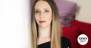 Maria Rolls: Νέα, ανάπηρη, σατιρίζει τον εαυτό της. Τρέχει τίποτα;