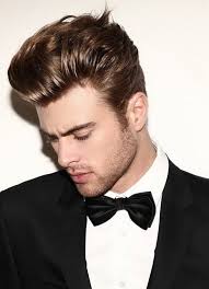 La texture naturelle de vos cheveux peut vous aider à déterminer les meilleures coiffures pour homme que vous pourriez adopter, surtout si les cheveux bouclés permettent de réaliser des coupes de cheveux très originales. Degrade Long Homme Looks A Piquer Sans Tarder