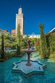 Bonjour, monsieur mohammed hussein, grand mufti de jérusalem. Le B55 Un Hotel Proche De La Grande Mosquee A Paris Hotel B55 Hotel 4 Paris 13th