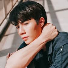 Darrius Summers (@summdarr)