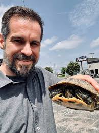 Found a turtle friend at the shop today.