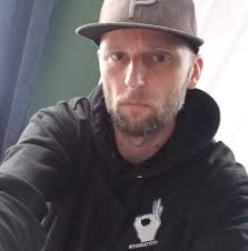 Today is a very sad day for us all at ANDYSMANCLUB Wakefield. Today, we say  goodbye to one of our own. One of our facilitators, Simon Bould. Simon has  helped so many