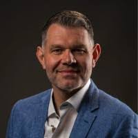 Chris Emslie's Instagram, Twitter & Facebook