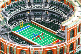 This awesome lego baseball stadium moc was built by brick revolution. Giant Domed Baseball Stadium Made Of Over 18 000 Lego Bricks The Brothers Brick The Brothers Brick