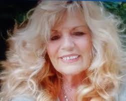 Kathy Dingman's Instagram, Twitter & Facebook