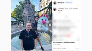 Knossi und freundin lia mitrou sprechen von einer hochzeit. Knossi Freundin Bild Zeigt Beide Glucklich Fans Schockiert Computer Bild