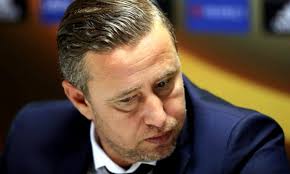 Înainte de a fi cu anamaria prodan, laurențiu reghecampf a mai avut o căsnicie, cu mariana boldea (în prezent pfeiffer).cu ea, antrenorul de la al wasl a fost căsătorit timp de 14 ani. Drama NeÈ™tiutÄƒ A Lui LaurenÈ›iu Reghecampf Cum A Murit FetiÈ›a Antrenorului Impact