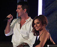 Dal 2011 al 2013 simon cowell importa negli stati uniti il talent show britannico the x factor, che vede la partecipazione come giudici nel corso delle tre edizioni di simon cowell, demi lovato, l.a. Simon Cowell Wikipedia