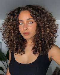 Tondreanna Esquilin On Instagram Nothing Like Day Two Hair Check My Story For The Products Curly Hair Trends Curly Hair Beauty Medium Curly Hair Styles