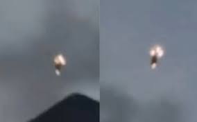 VIDEO| Footage of an apparent UFO sighting is making the rounds on social  media. 🛸 What happened last week might just be one of the strangest  Massachusetts UFO moments caught on camera