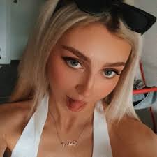 indi x (@indiamaehooper)