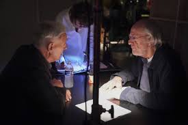 Christopher lloyd is a popular american actor and comedian. Bild Zu Christopher Lloyd Bild Christopher Lloyd Mark Harmon Filmstarts De