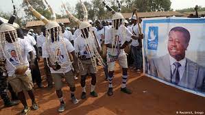 Togo is a small country occupying an area of only 56,785 sq. Familie Gnassingbe Regiert Weiter Im Togo Aktuell Afrika Dw 24 02 2020