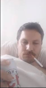 Henry Fry (@legithenryfry)