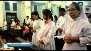 Ini sesuai intruksi vatikan dan keuskupan, kata romo santo. Umat Katolik Rayakan Perayaan Misa Kamis Putih Youtube