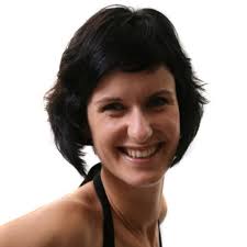 Mit streichenden bewegungen kneten gleich zwei therapeuten gegen stress und verspannungen an. Anja Goralski Ausbilderin Fur Lomi Lomi Massage Lomi Ausbildung Berlin Xing