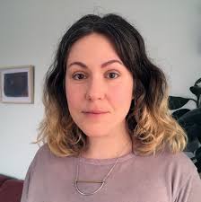 Amanda Fauteux's Instagram, Twitter & Facebook