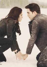 Pin Ot Polzovatelya Bravo Na Doske Bella Edward Cullen Edvard Bella Edvard Kallen Robert Pattinson