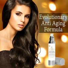 كريم مرطب للوجه من بيرفورمانس رينيوال سكلبتينغ مع تركيبة تجديد الخلايا  الجذعية النباتية: اشتري اون لاين بأفضل الاسعار في السعودية