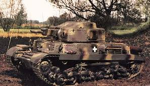 Ezeket a területeket nagy mélységben szabdalták a lövészárkok, és az ellenség területeinek elfoglalása hatalmas emberveszteségekkel járt.a cél egy olyan eszköz létrehozása volt, mely képes leküzdeni szögesdrótok. Tenyek Erodje Magyar Harckocsik A Ii Vilaghaboruban Italian Tanks Hungarian Tank Military Vehicles