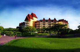 Normal & special operating hours for philadelphia premium outlets®. A Famosa Resort Wikipedia