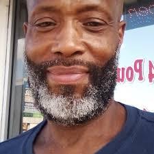 Melvin Pace's Instagram, Twitter & Facebook